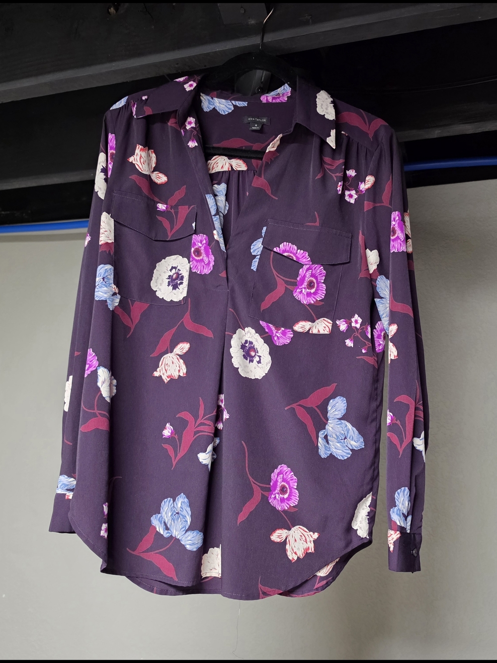 Ann Taylor Floral Button-Up Blouse - Dark Plum Size MED